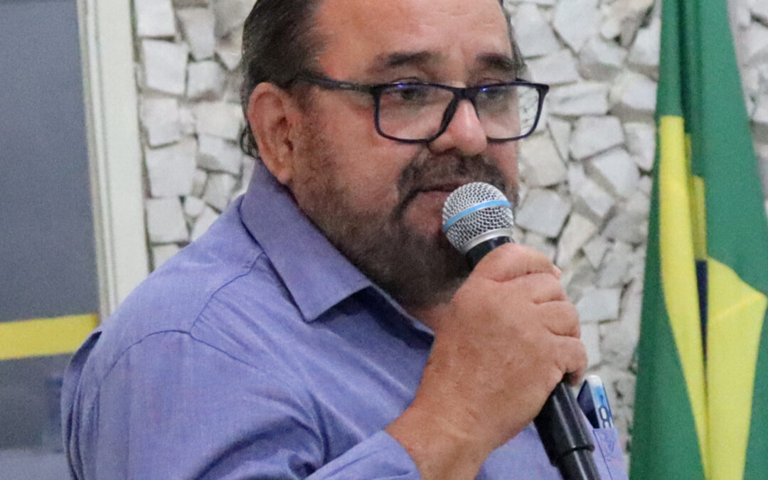 Política: Programa que prevê óculos gratuito a estudantes e idosos é aprovado