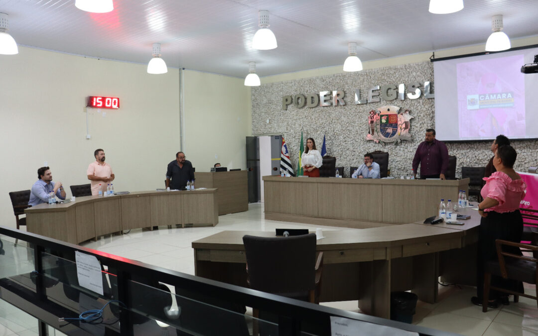 Câmara rejeita pedido de cassação do mandato do prefeito